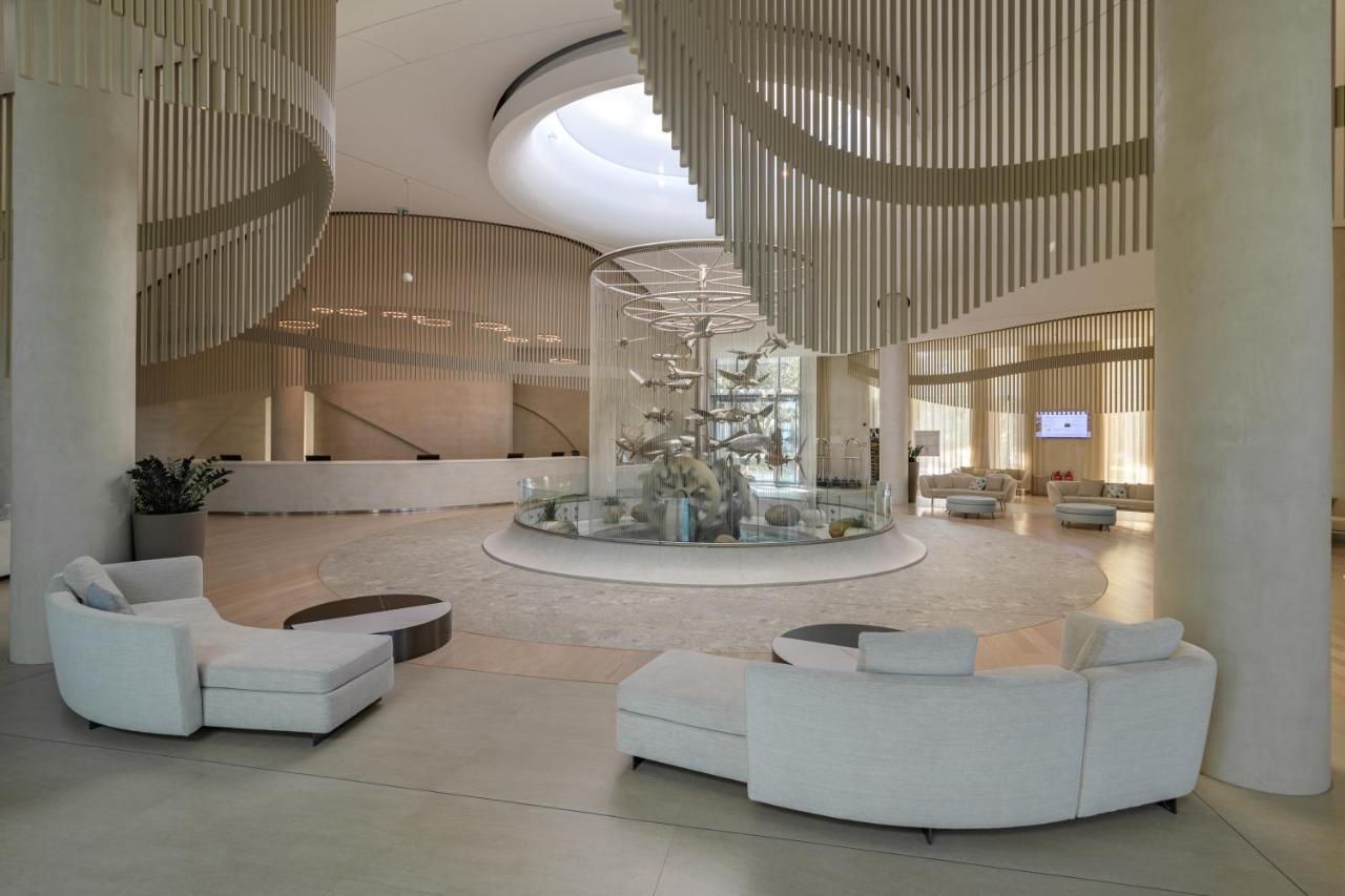Ensana Aquahouse 호텔 산콘스탄틴앤헬레나 외부 사진 The lobby of the hotel