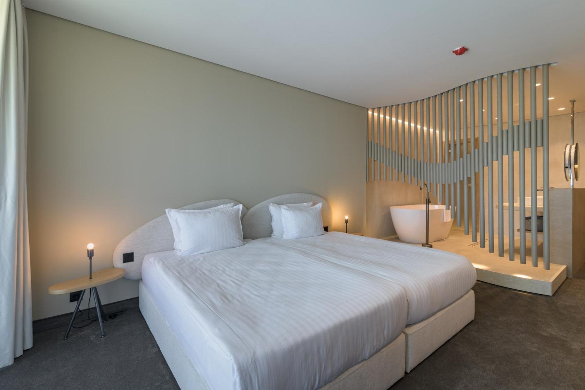 Ensana Aquahouse 호텔 산콘스탄틴앤헬레나 외부 사진 A bedroom at the hotel